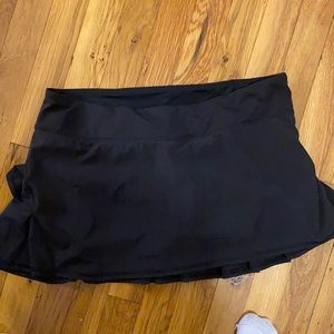 Black lululemon tennis skirt